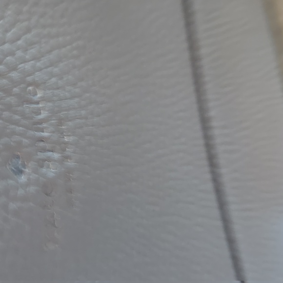 Kate Spade Light Gray Hanna Southport Avenue Crossbody Pebble Leather Bag - Picture 15 of 17